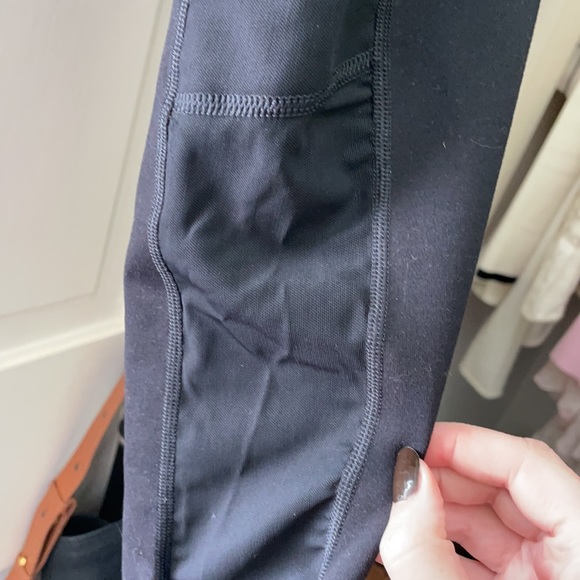 Fabletics power hold leggings with mesh detail - Picture 2 of 2